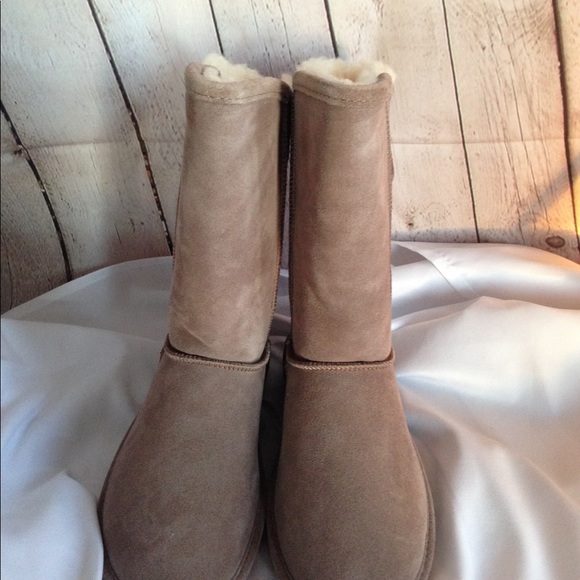 LAST PAIR Brand new bear paw boots. - Picture 6 of 8